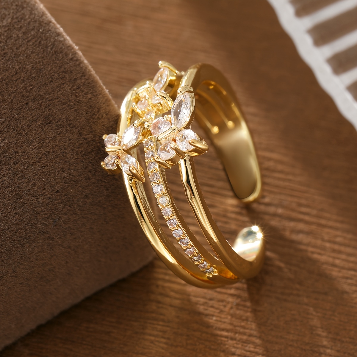 Women's Vintage Open-End Ring with Three Butterflies and Synthetic Zirconia