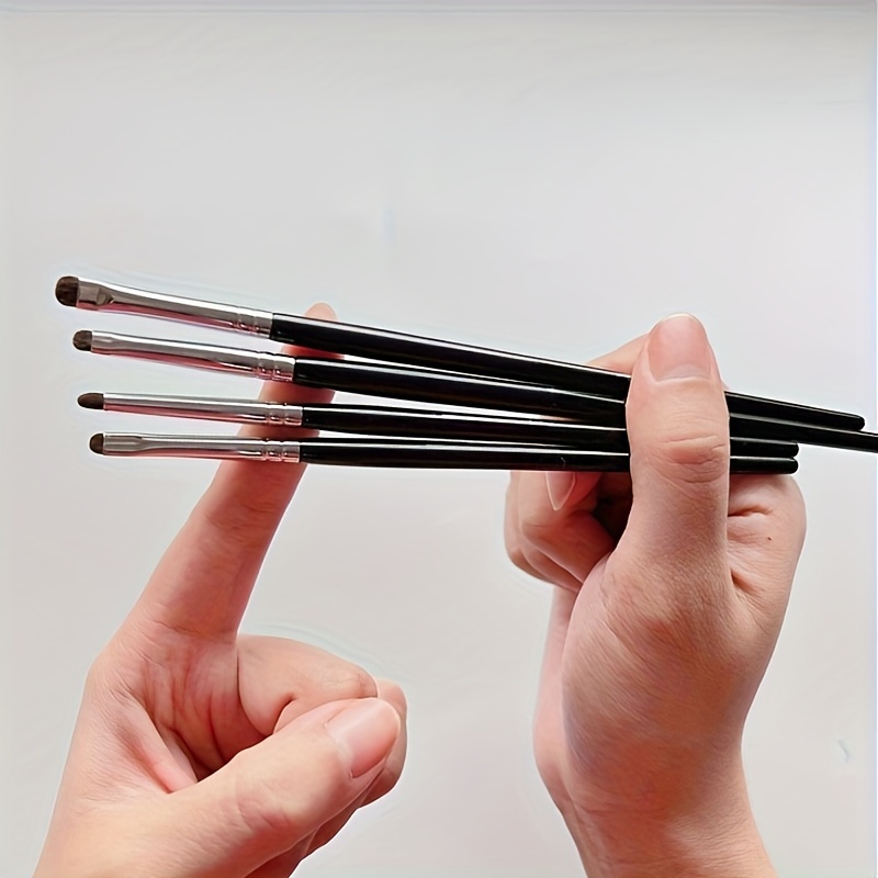 Image of Fine Detail Eye Brush Horse Hair Eyeshadow Eyeliner Brush Brightening Makeup Brush