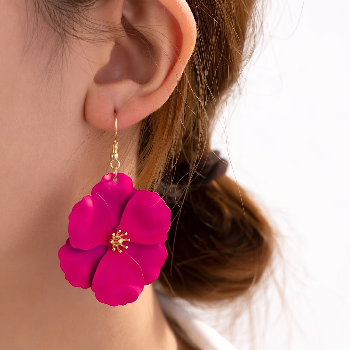 

1pc Élégantes boucles d'oreilles à goutte florale pour femmes, mode de printanière, matériau en fer, non-feather, vêtements quotidiens et , aiguille d'oreille en fer, thème