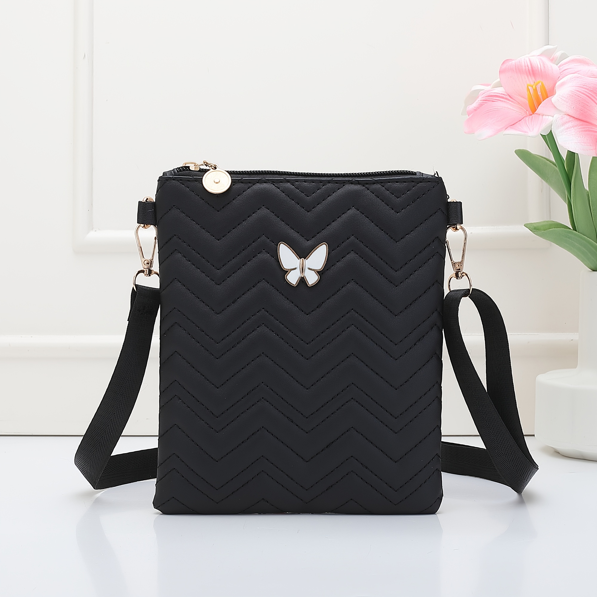 2025 New Stylish Versatile Women's Wave Pattern Shoulder Bag Exquisite Crossbody Phone Bag