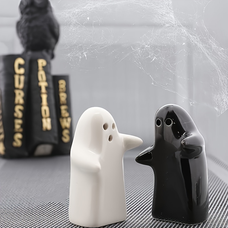 

Ceramic Salt And Pepper Shakers - Decor