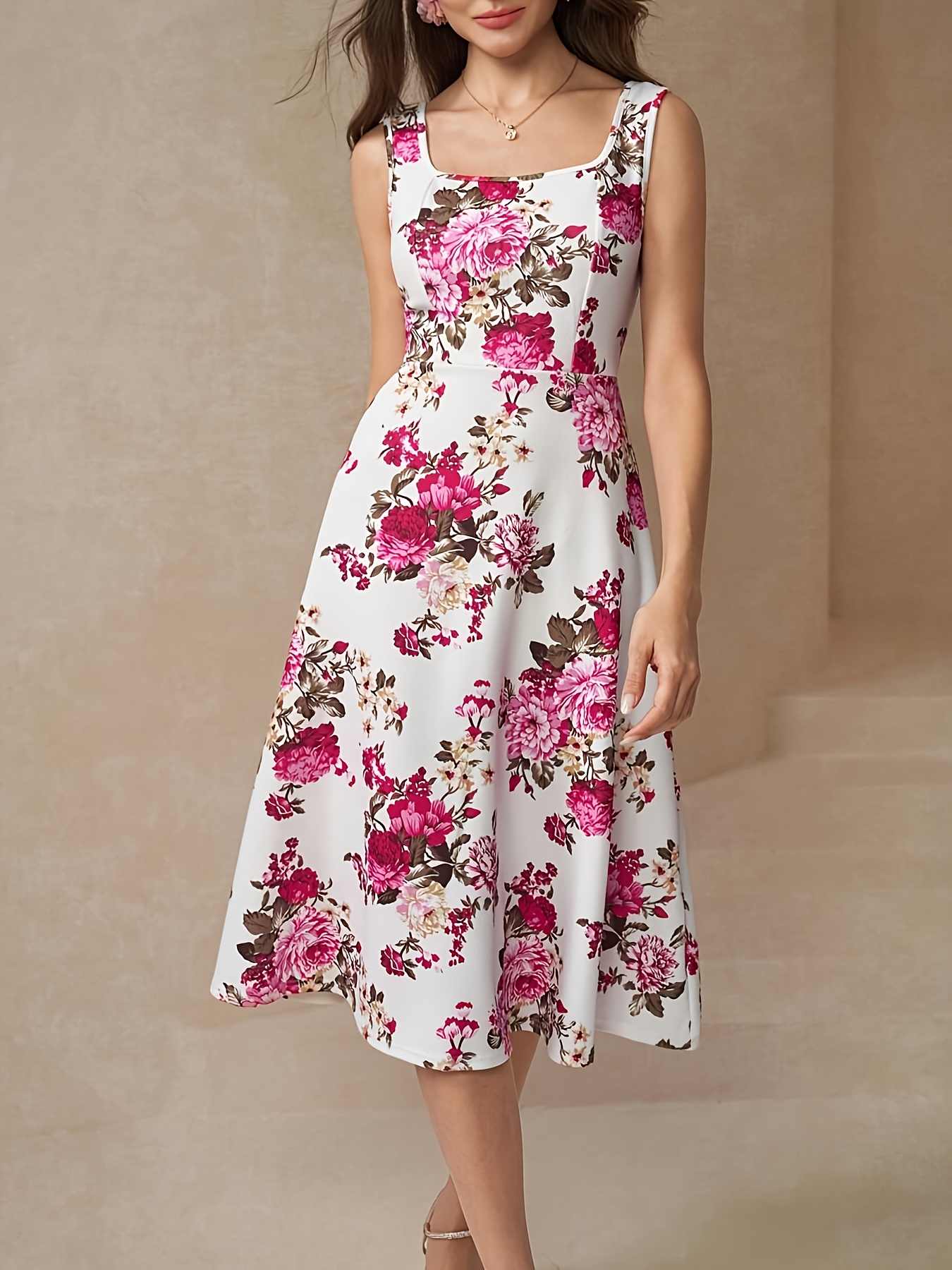 Robe ajustée florale élégante avec un col carré pour femmes