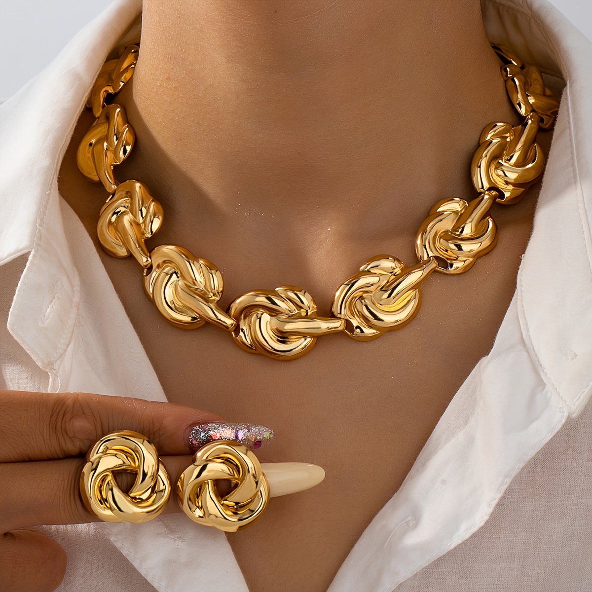 Image of Elegant Women's Golden-tone Metal Jewelry Set - Chunky Chain Necklace & Hoop Earrings, Luxurious, Perfect For Daily Wear & Vacations, Accessory, Jewelry For Women