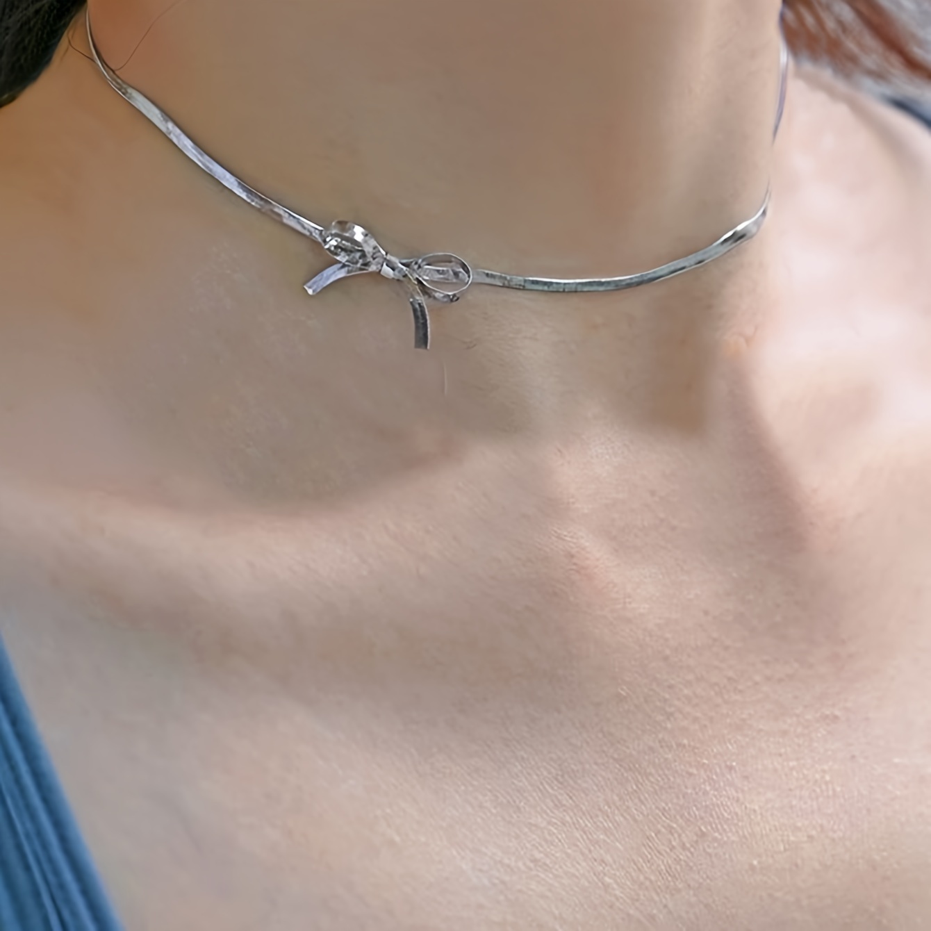 edelstahl-choker-halskette für damen von   - elegante flache schlangenketten-halskette mit schleifenanhänger, sexy und im urlaubsstil, vielseitig für den täglichen gebrauch und partys, ganzjahres-accessoire