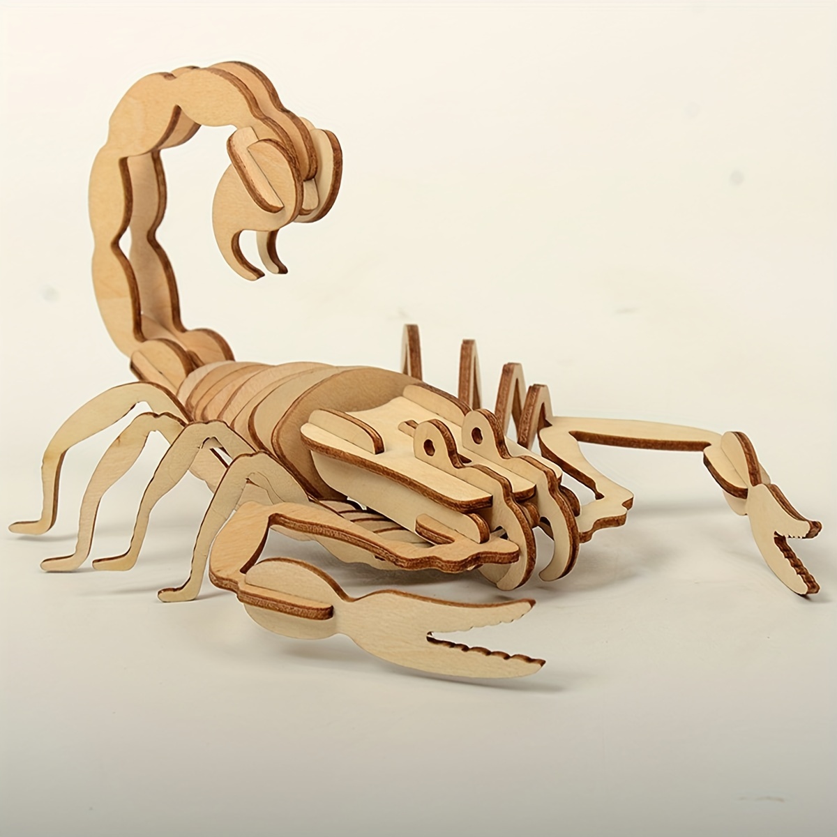 

1pc Puzzle en bois Scorpion, kit d' DIY, figurine décorative en bois découpée au laser 3D, présentoir multifonction de table - Kit d'artisanat