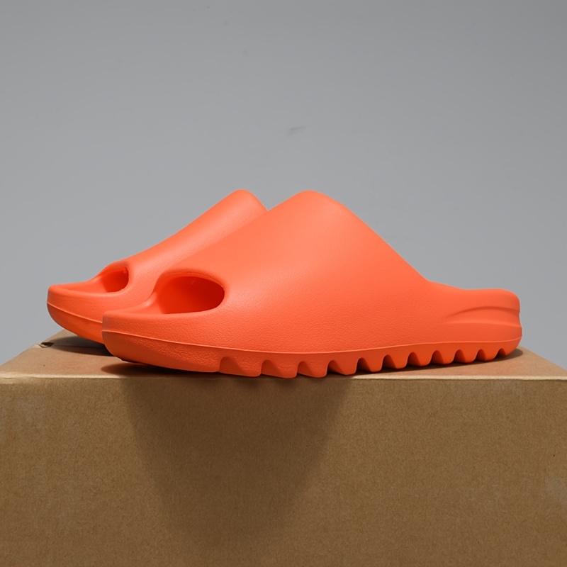 Men'S Summer Slippers for Indoor And Outdoor Use, Featuring Non-Slip Soft Soles, Perfect for Couples.