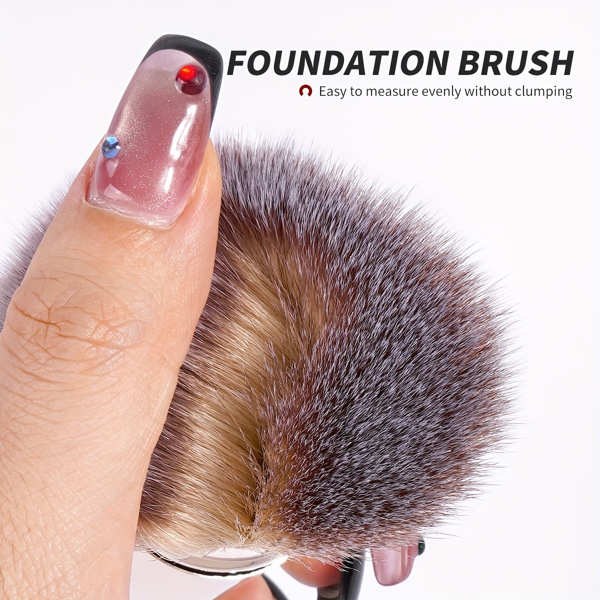 MAANGE Retractable Foundation Brush with Soft Bristles