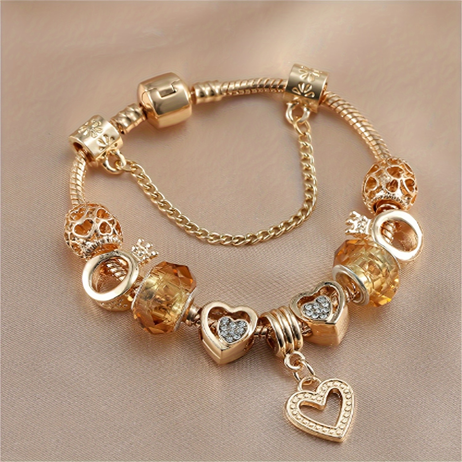 

Golden Charm Bracelet, Heart Pendants Beaded Snake Chain Crystal Design Versatile Jewelry Gift For Women
