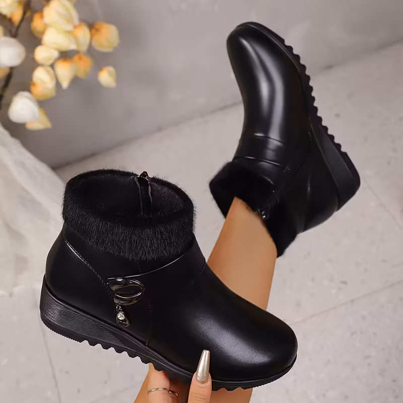 a pair of s winter ankle boots slip resistant flat sole faux fur collar design synthetic material zipper closure round toe low heel casual shoes in black suitable for comfortable wear in cold weather with stylish and durable outsole for women boots with heels flat boots for women autumn boots for women wide width boots for women ankle shoes for women low heel shoes for women winter boots with beige plush lining women 0