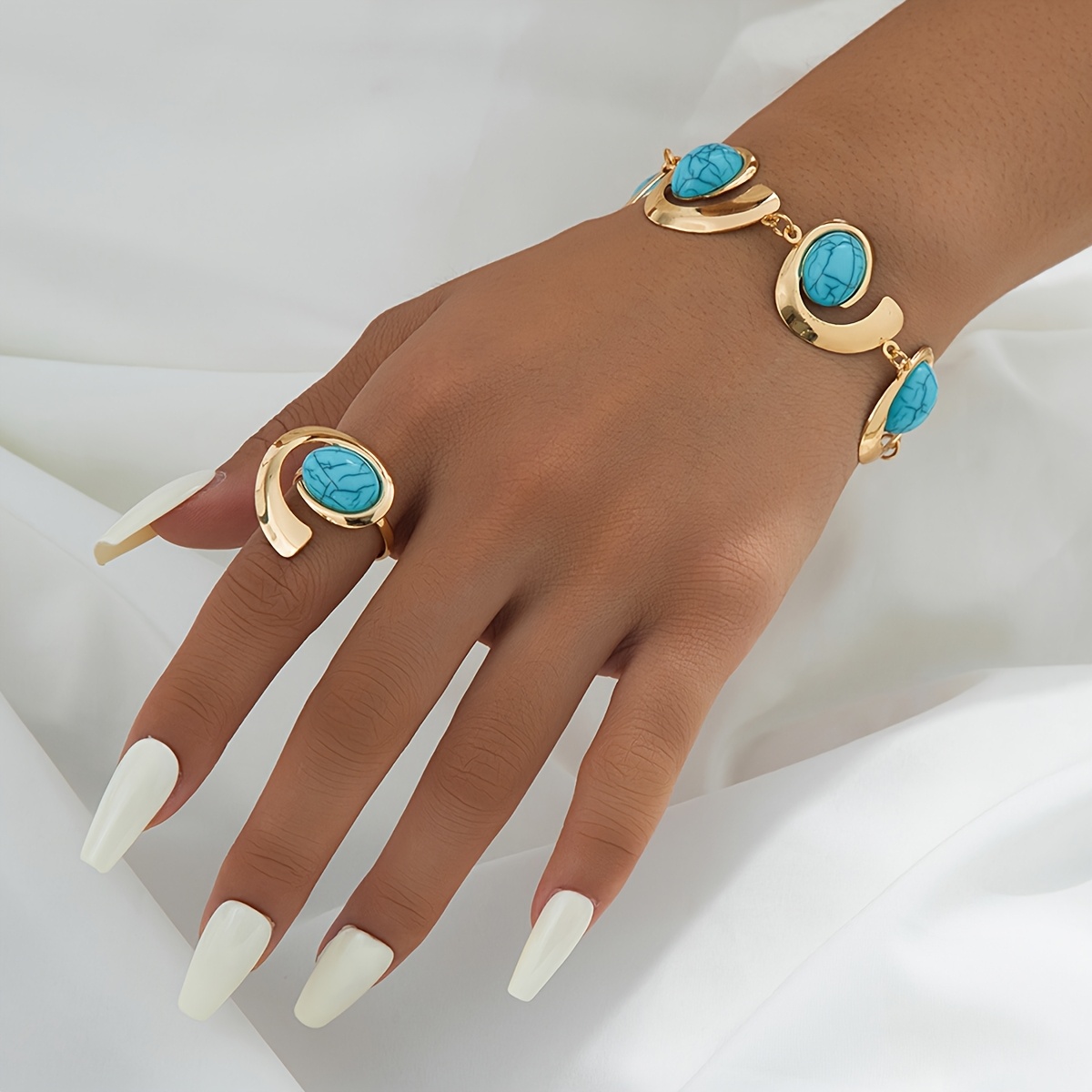 TEMU A Set Of/2pcs Of Gorgeous Fashion Trend Symbol Inlaid Imitation Stone Women' Versatile Wearing Bracelet + Ring Jewelry Set