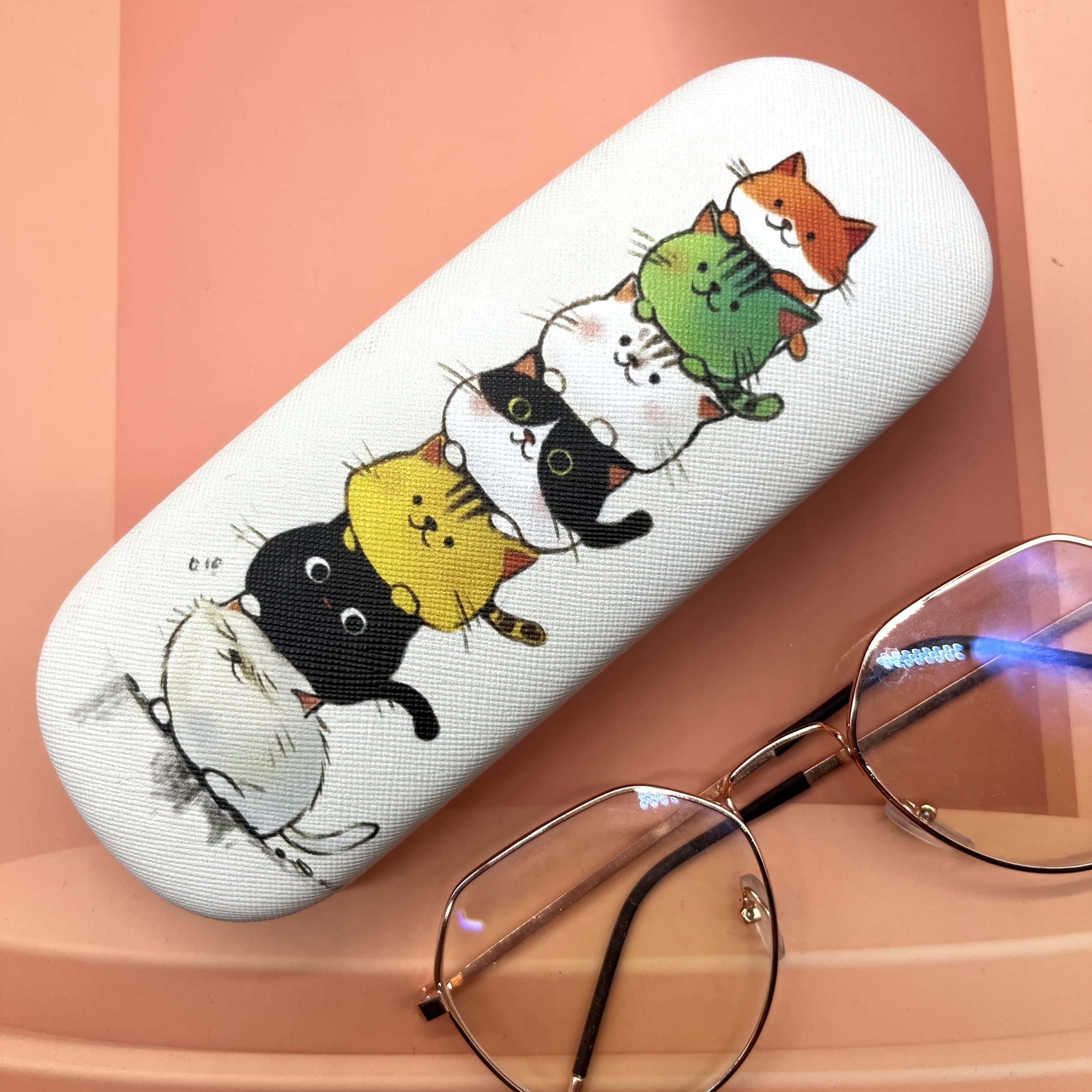 

Cat- Eyeglass , , Round , For Prescription