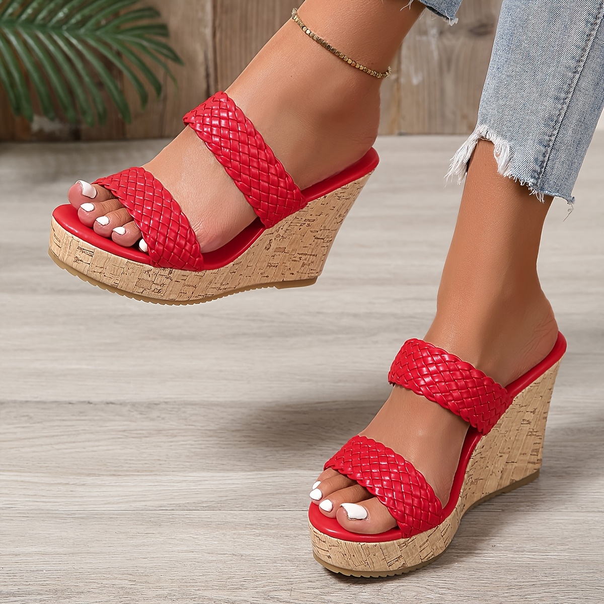 Rode Sandalen Met Rode Sleehakken Rode Gevlochten Sleehak Sandalen