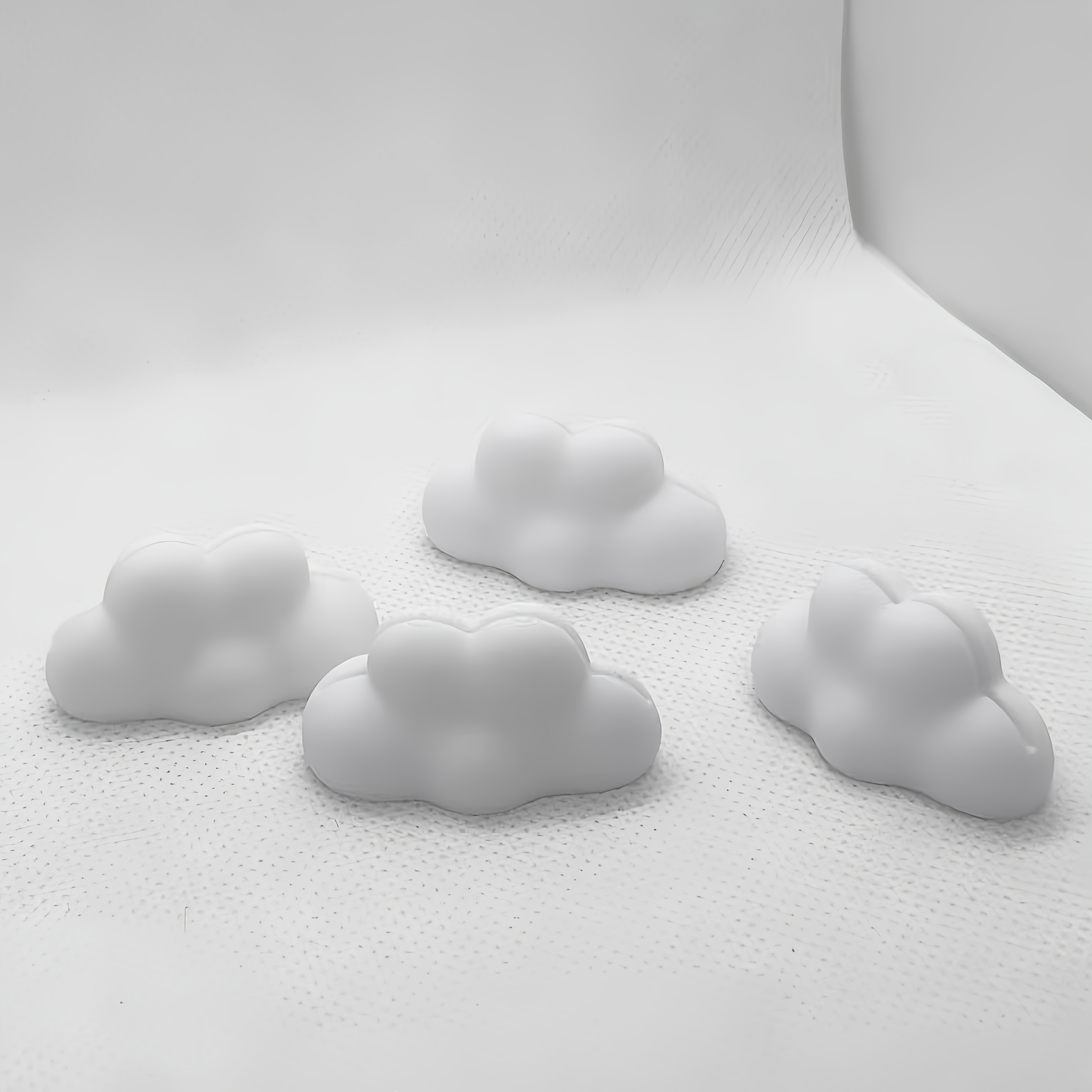 4pcs/set Cloud Shaped Photo Holder, Desktop Photo Stand, Multi-functional Display Rack For Polaroids, Postcards, Business Cards & Notes, Desk Decor