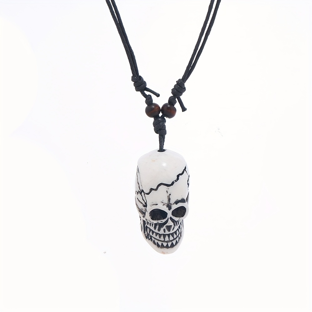 1 Pack Vintage Acrylic Skull Pendant Men Hip Hop Retractable Rope Woven Halloween Necklace Versatile Couple Necklace Teen Nightclub Necklace Casual Friendship Accessories