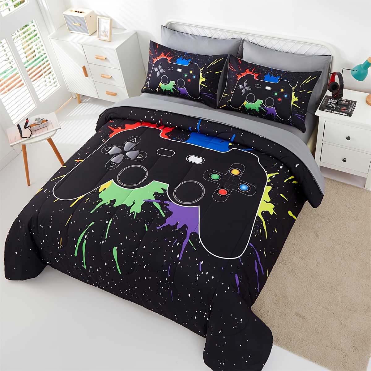 

4/5pcs Gamepad Pattern Comforter Set (1*comforter + 1*flat Sheet + 1*fitted Sheet + 1/2*pillowcase Without Filler), For All Seasons, Breathable Soft And Comfortable Bedding Set For Bedroom Room Decor