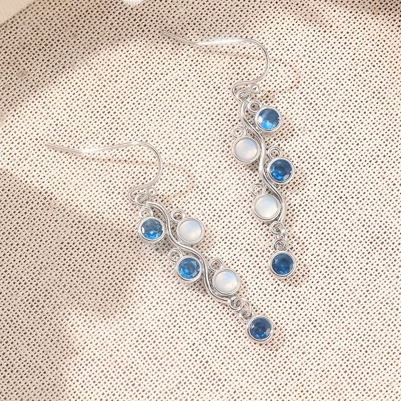 E-shop Ein Set Vintage Weinreben Ohrringe mit blauem synthetischem Zirkonia, stilvolle Schmuckstücke für Damen, ideal als Geschenk für Feiertage und