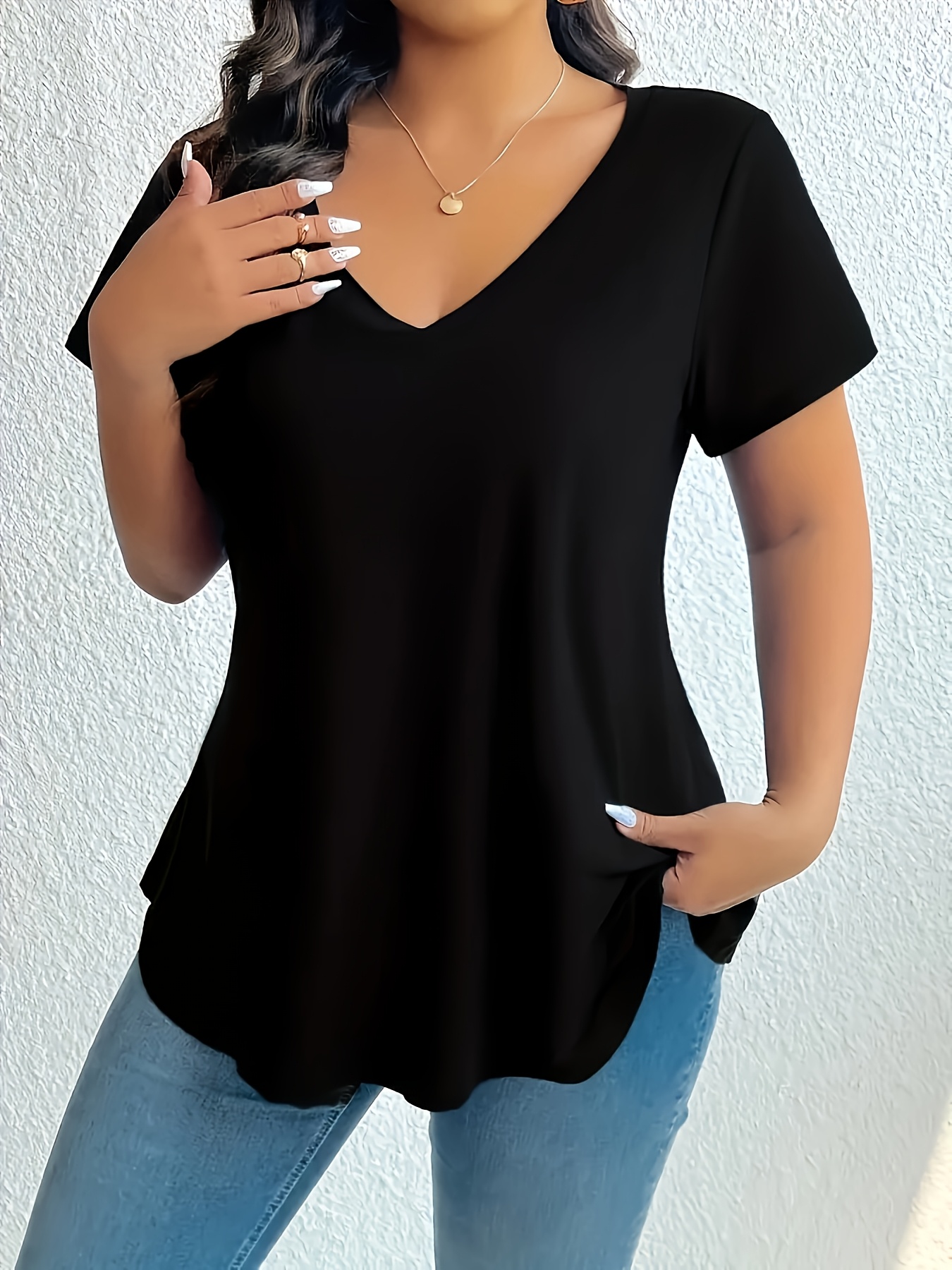 Plus Size Simple Solid T-Shirt, Casual V Neck Short Sleeve T-Shirt, Women's Plus Size?Clothing