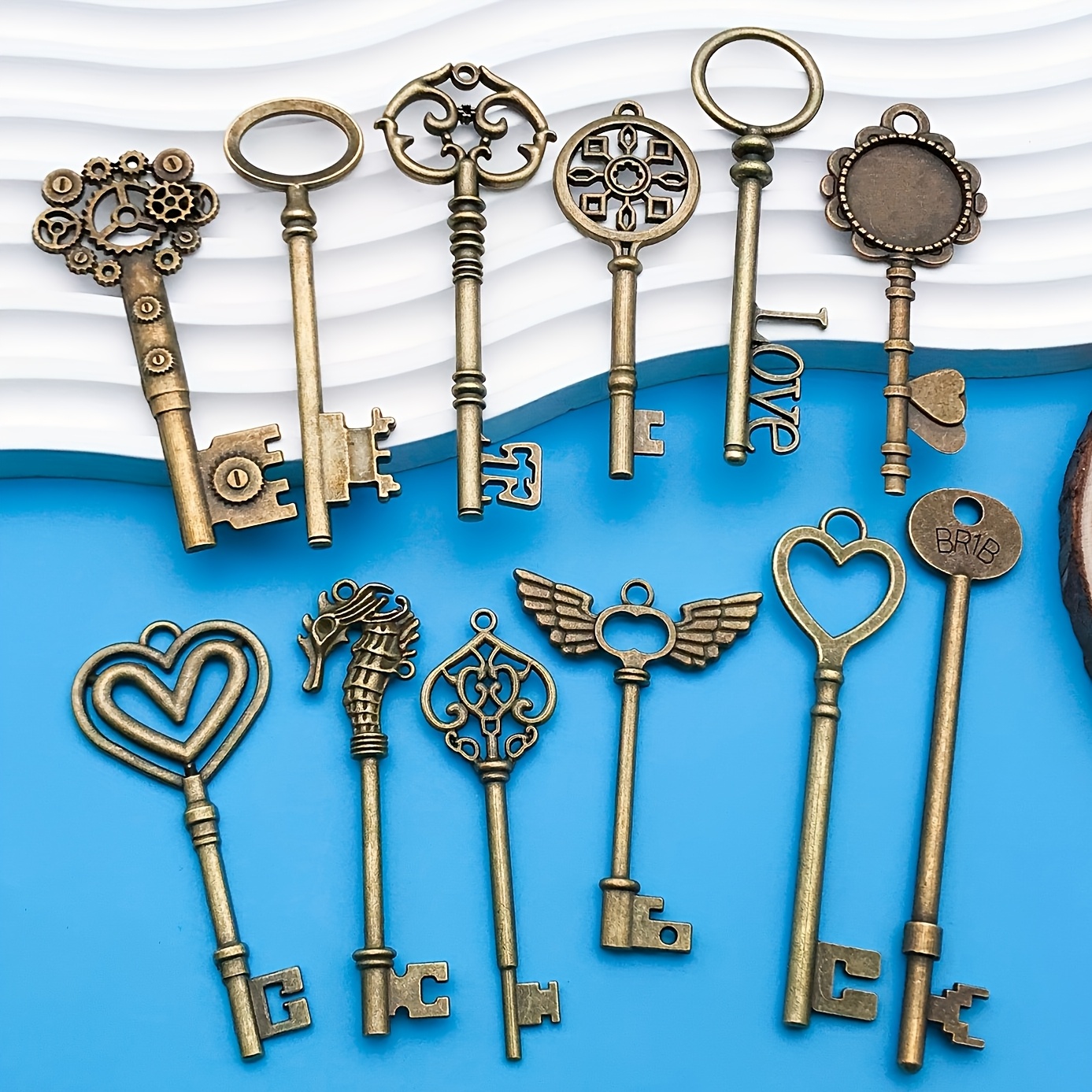 TEMU A Set Of 12 Antique Blue Alloy Key-themed Pendants For Fashion Additions, Suitable For Necklaces, Bracelets, And Other Jewelry Items
