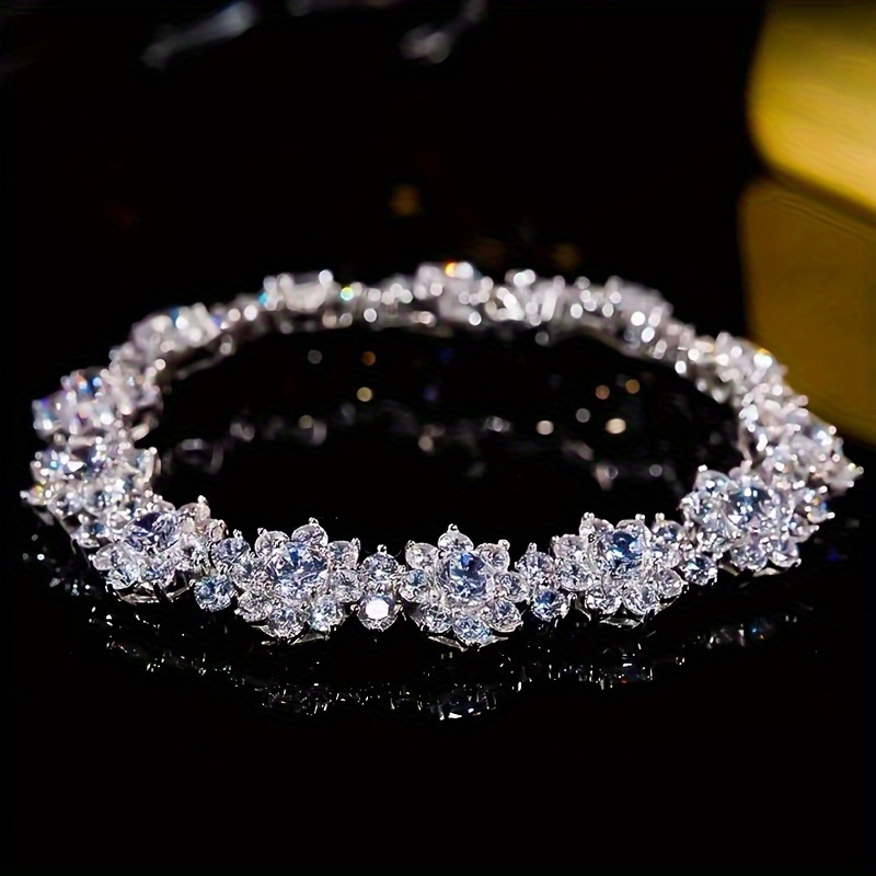 

Elegant Sunflower Crystal Bracelet For Women – Sparkling Simulated Diamond , Accessory For And Parties