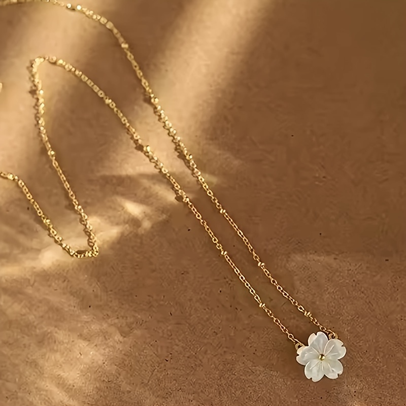 French Vintage Shell Flower Pendant Necklace 18K Golden Plated