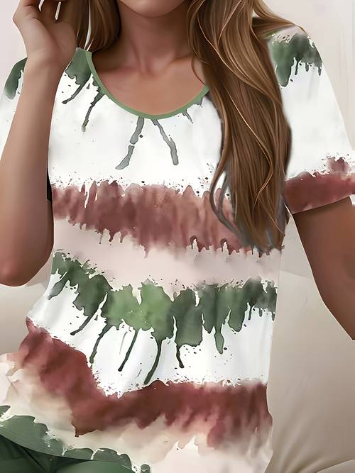 Two Piece Set Of Oversized Fashionable Tie Dye Striped Printed Short Sleeved Shorts