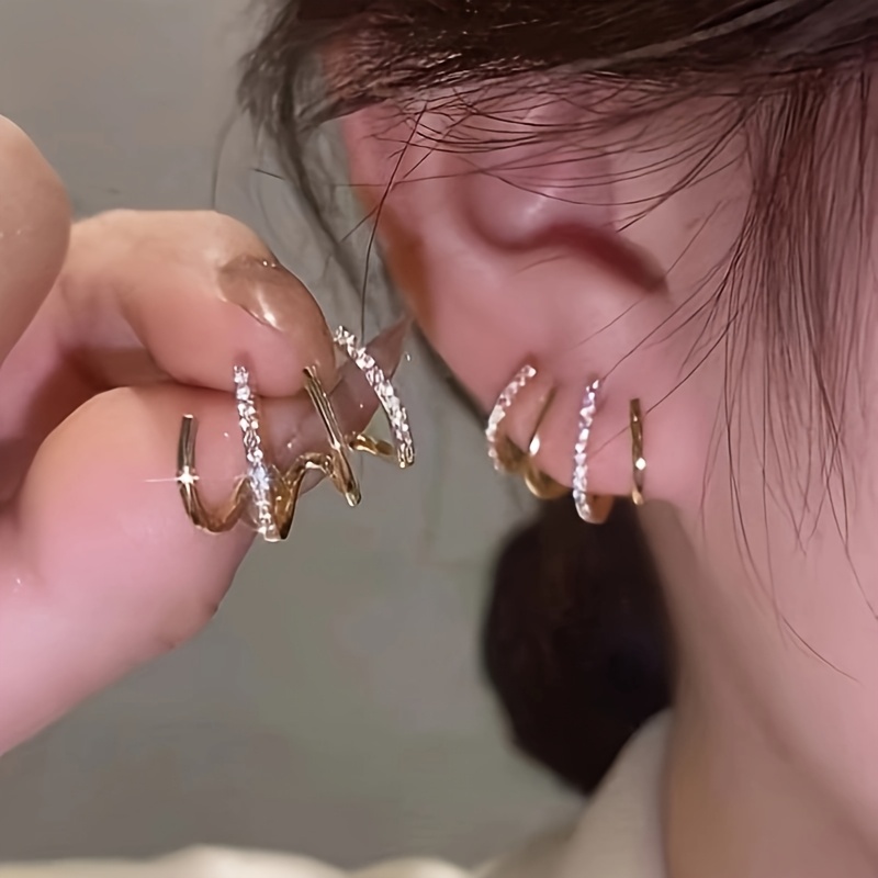 

Stylish And Simple U-shaped Stud Earrings, Fresh And For Daily And Celebration Wear