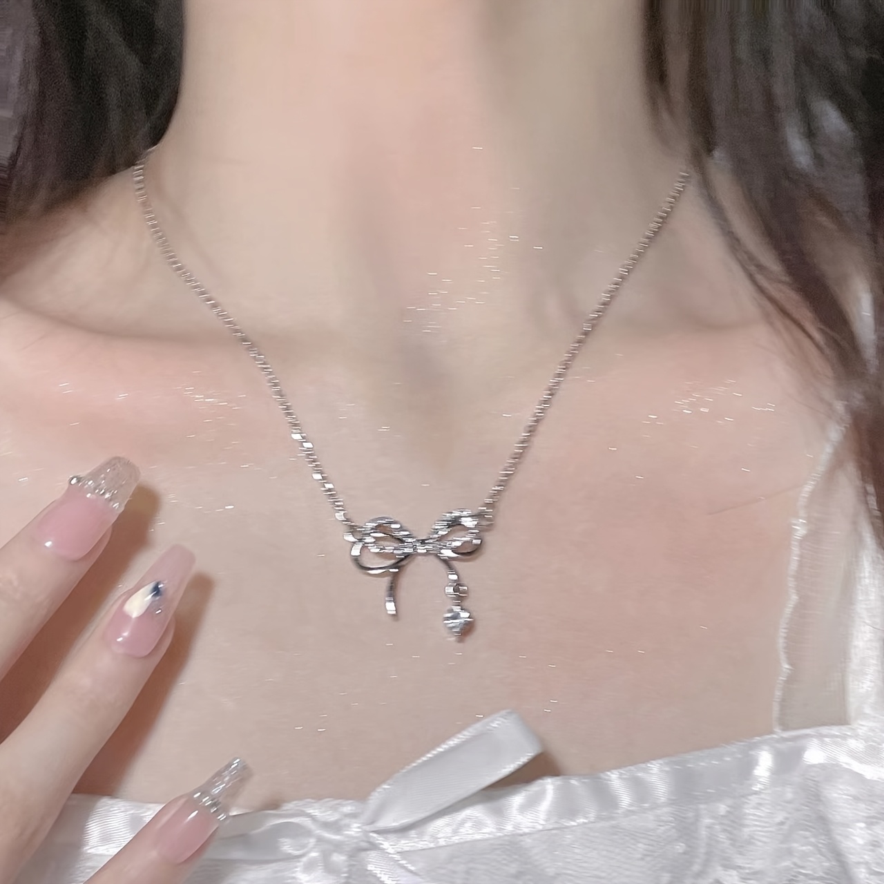 2pcs set Stylish Silvery Butterfly Bow Necklace, Elegant and Retro, Sweet Butterfly Necklaces for Ladies, Perfect for Parties and Jewelry Gifts. And an Ideal Choice for Valentine'S Day gift