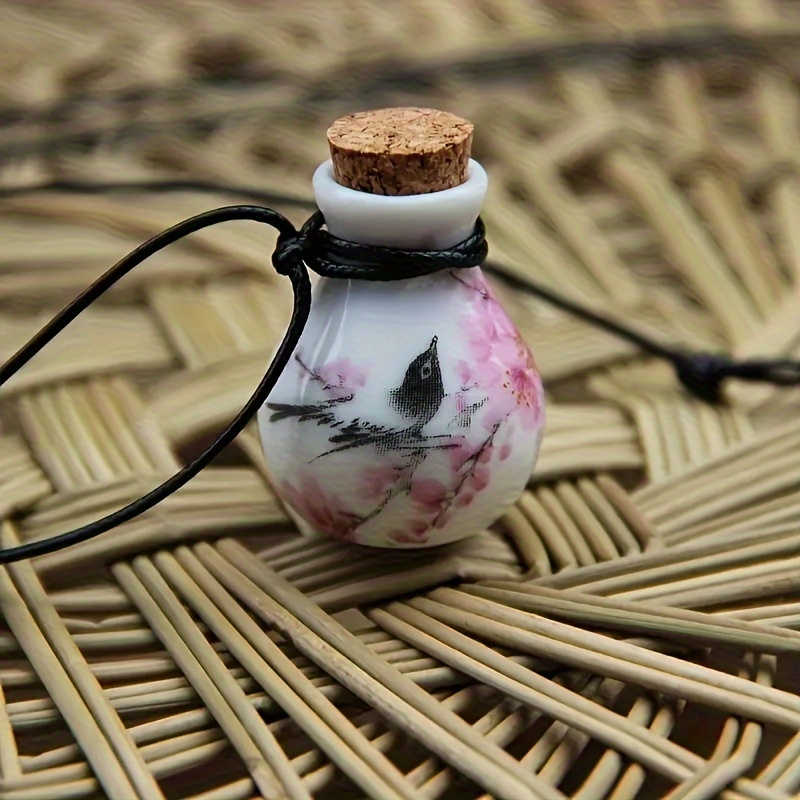 

1pc Vintage Ceramic Perfume Bottle Pendant Necklace, Essential Oil Volatile Hanging Ornament, Women's Jewelry For , Accessory