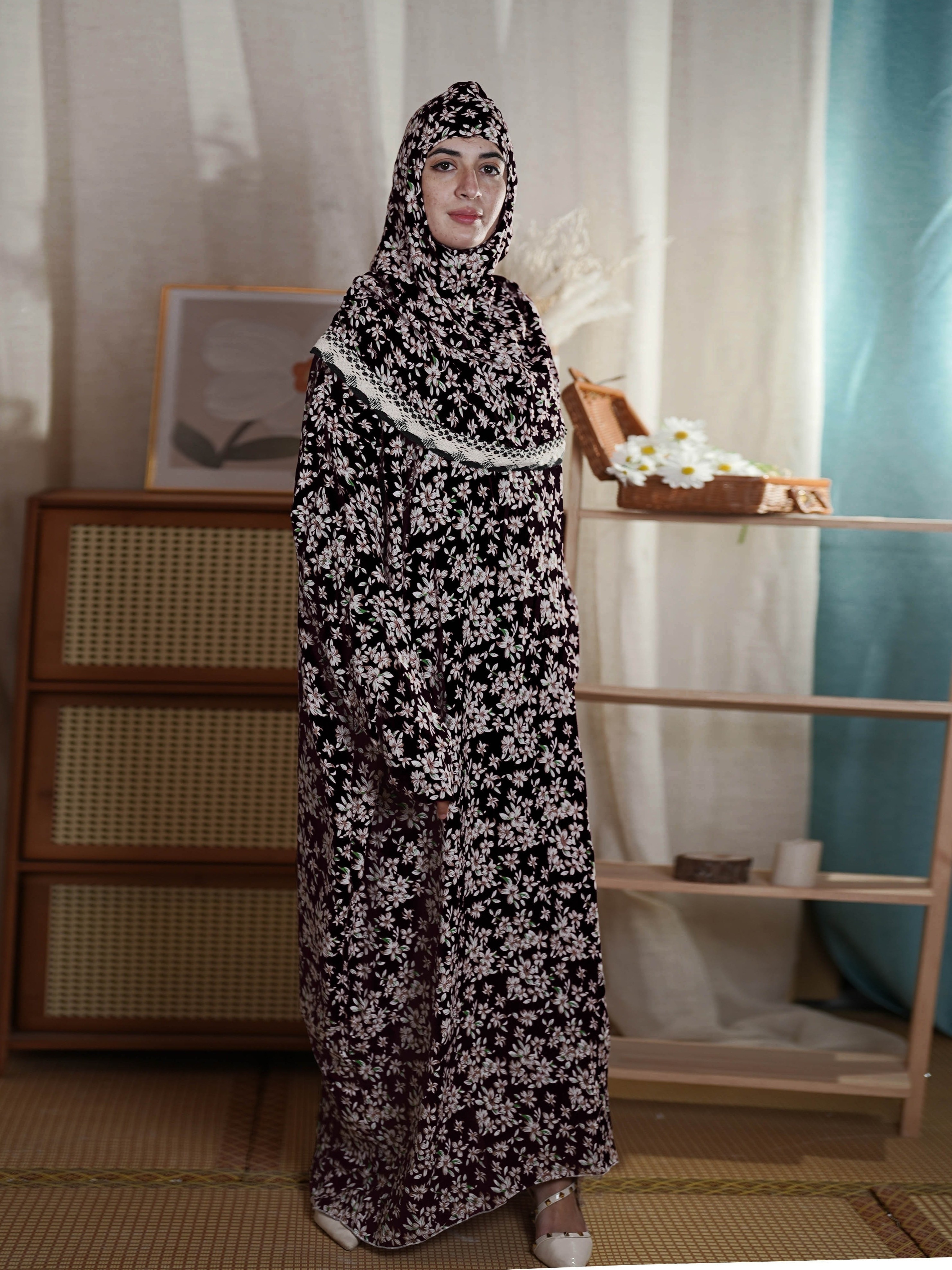 somali dress fashion Somali Maqbal Dirac 3-Piece Set – Black with Golden Leaf main image 0