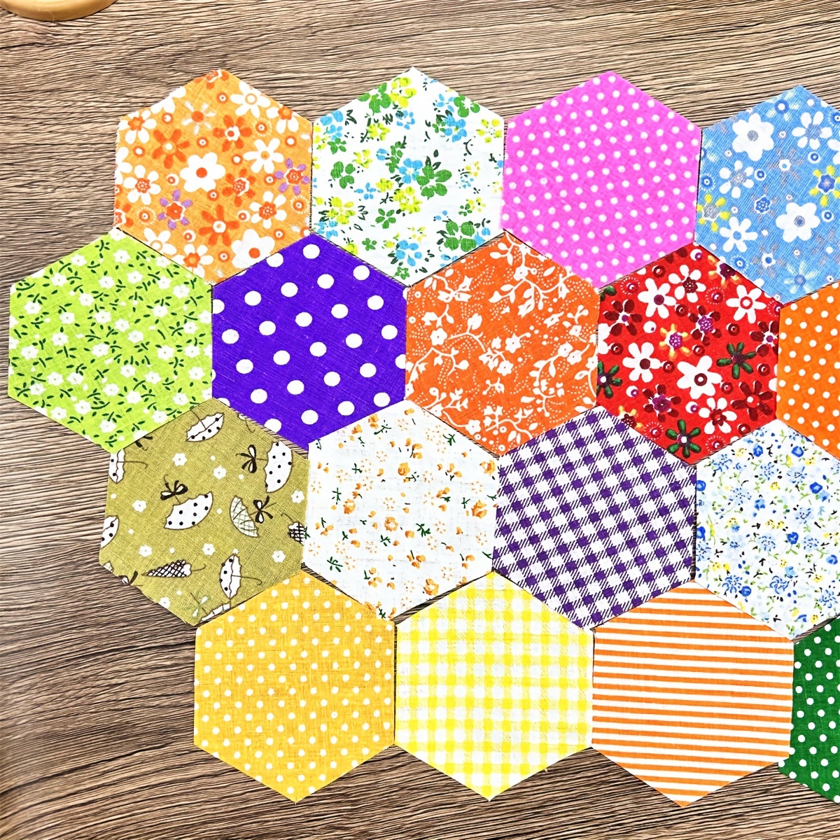 

50 Pcs Hexagonal Cotton Patchwork Fabric - Random Colors, Low Density, Handwash Only, Floral Pattern, Pre-cut, Cotton/polyester , Quilting And Crafts