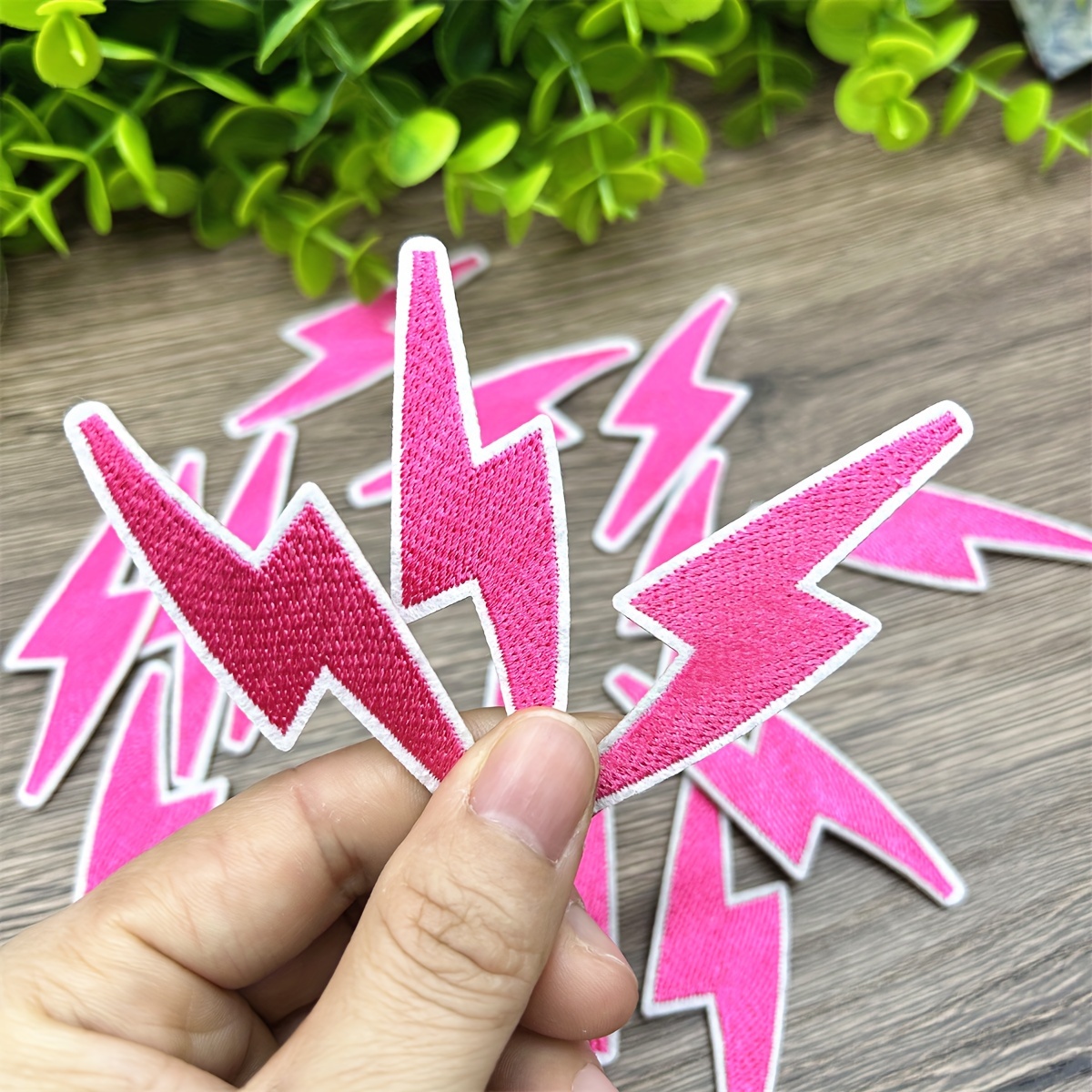 

5pcs/lot 65mm Pink Embroidered Lightning Patches, Iron-on Appliques For Diy Fabric, Sew-on Clothes Badges, Supplies