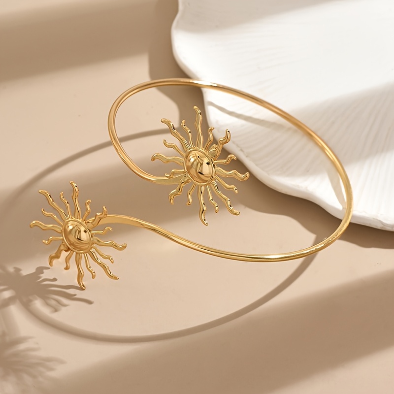 Women' Plated Geometric Sun - Ornate Open-arm Bangle With Statement Piece Suitable For Daily Wear & Parties, Luxury Accessory, Minimalist Elegant