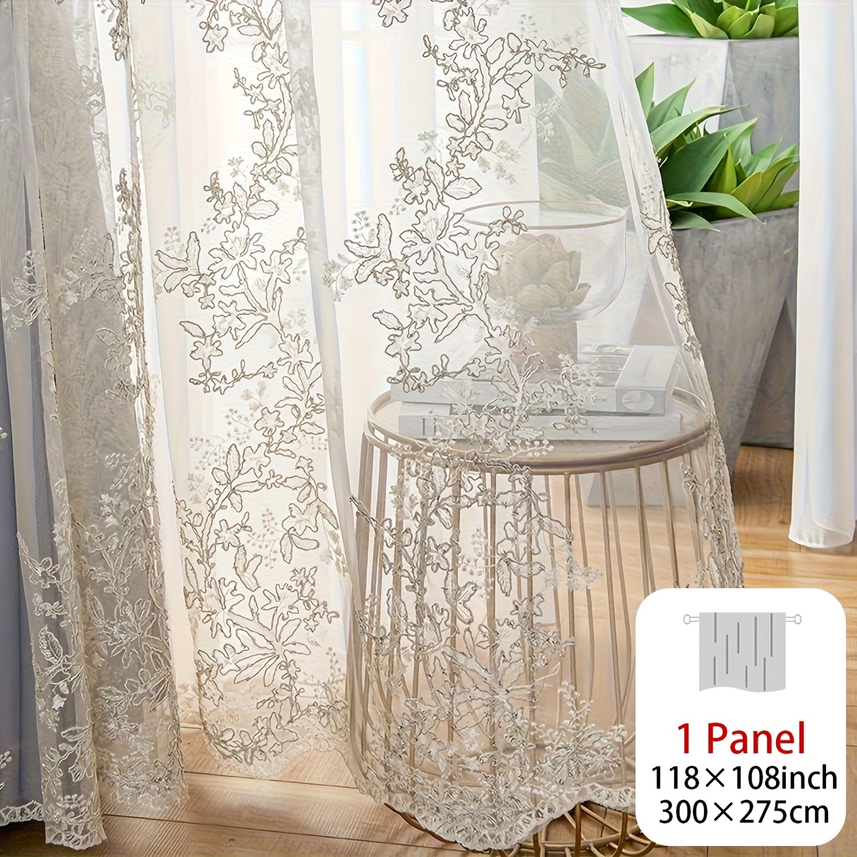 E-shop Ein einzelnes, besticktes Feen-Tüllstück mit einem Haken zum Aufhängen. Dieser französische, bestickte weiße, transparente Vorhang eignet sich