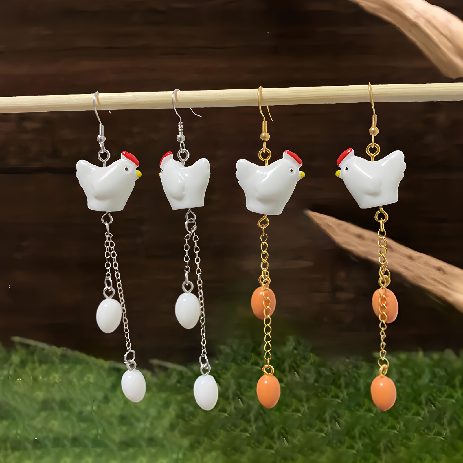 

- 3d , Gold , Suitable For 15 And Up