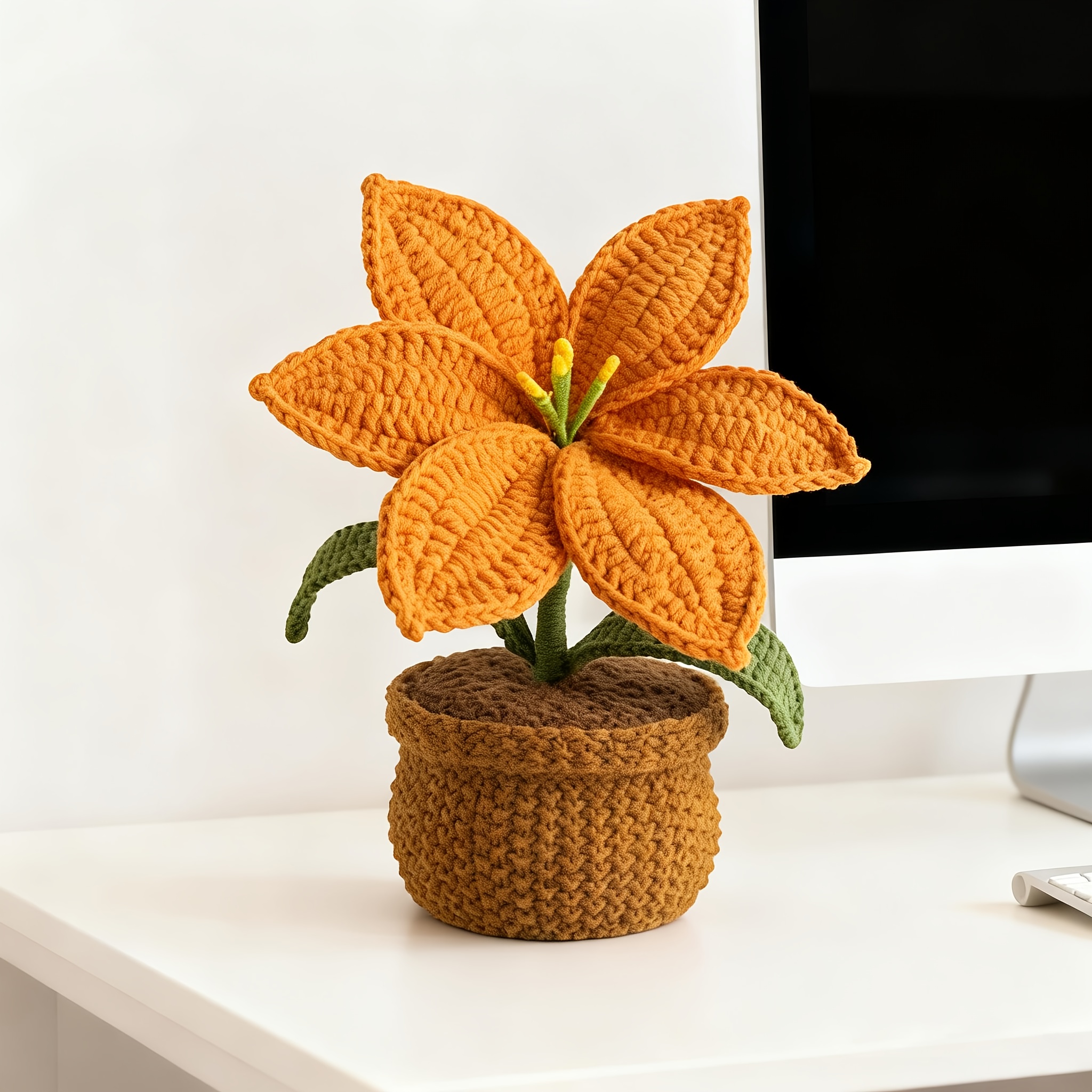 Plante lys crochetée en pot décoration florale intérieure_voghion.com