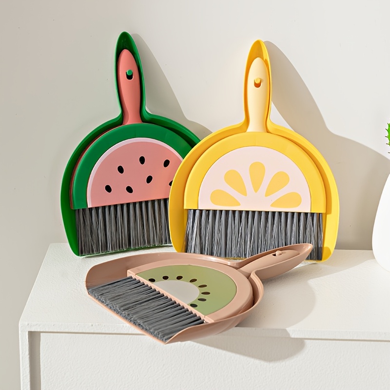 1set small dustpan and broom combination suitable for cleaning sofas tables and small spaces Product details 0