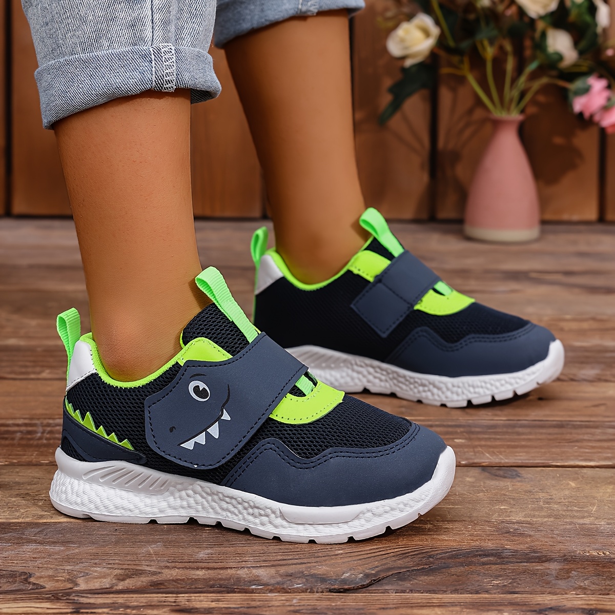 New Summer 2025 Lightweight Mesh Sneakers For Kids Featuring Dinosaur Designs, Suitable For Boys And Girls