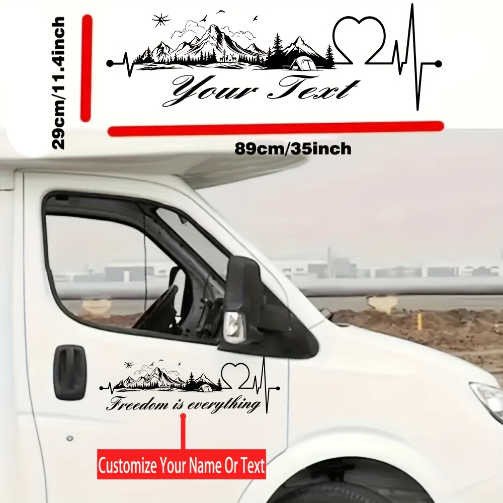 E-shop Benutzerdefinierte Namensaufkleber mit einzigartigen Designs, mit Herzschlag-ECG-Mustern, Bäumen, Wäldern und Berggipfeln. Ideal für Reise- und