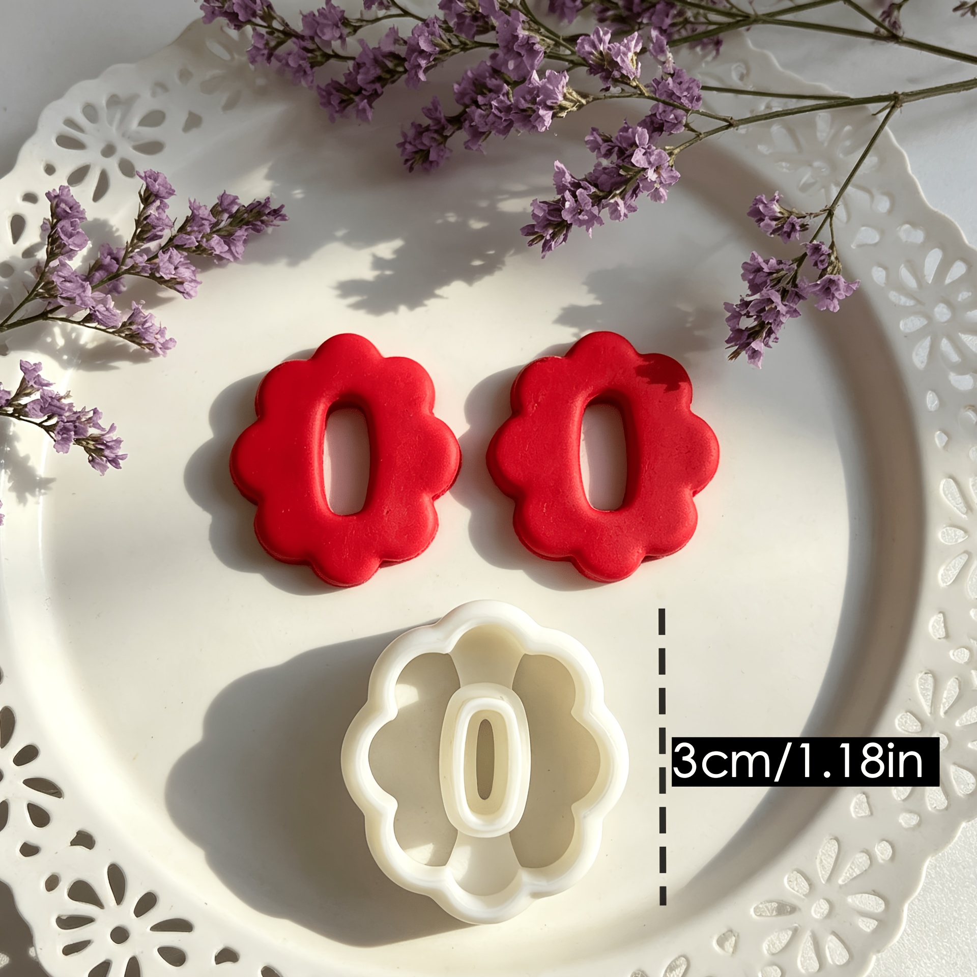 TEMU 1pc Vintage Hollow Wave Lace Floral Clay Mold With Wave & Flower Cutouts Suitable For Jewelry Making, Diy Crafts, Resin Clay Pendants, Earrings,
