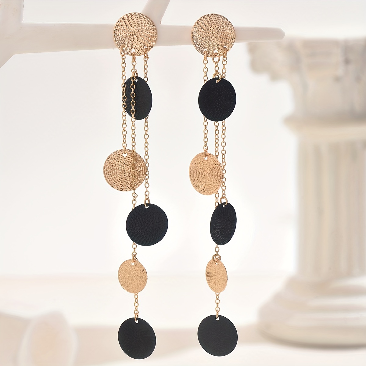 Image of 1 Pair Of New Women's Earrings, Fashionable And Simple, With Large And Small Round Fingerprint-inspired Geometric Color- Tassel Drop Earrings, For Daily Street Style And Gifting