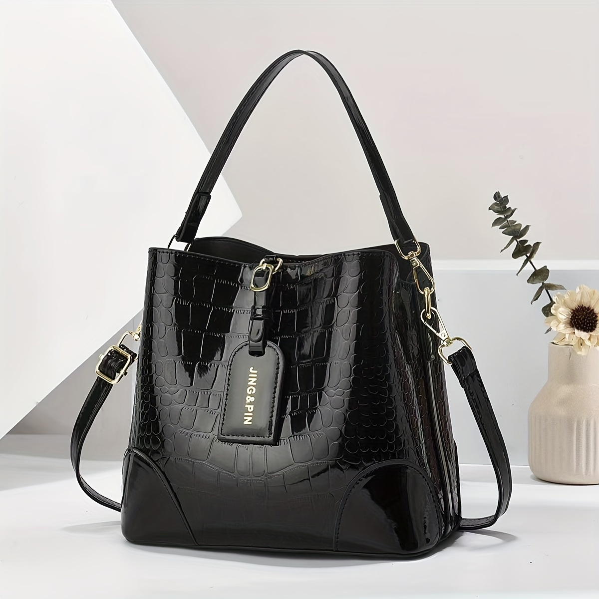 

Chic Crocodile-embossed Bucket Bag For Women - Spacious, Multi-compartment Shoulder Handbag With Detachable Strap And Zip Closure, Black