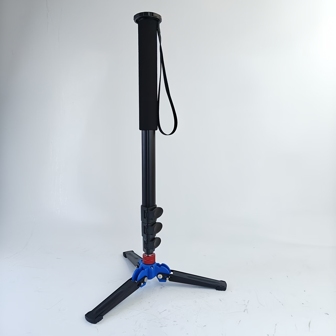 1 kos 1.4M črn prenosni 3-delni teleskopski fotografski monopod, vsestransko stojalo za monopod, kompaktna oblika, izdelano iz trpežne