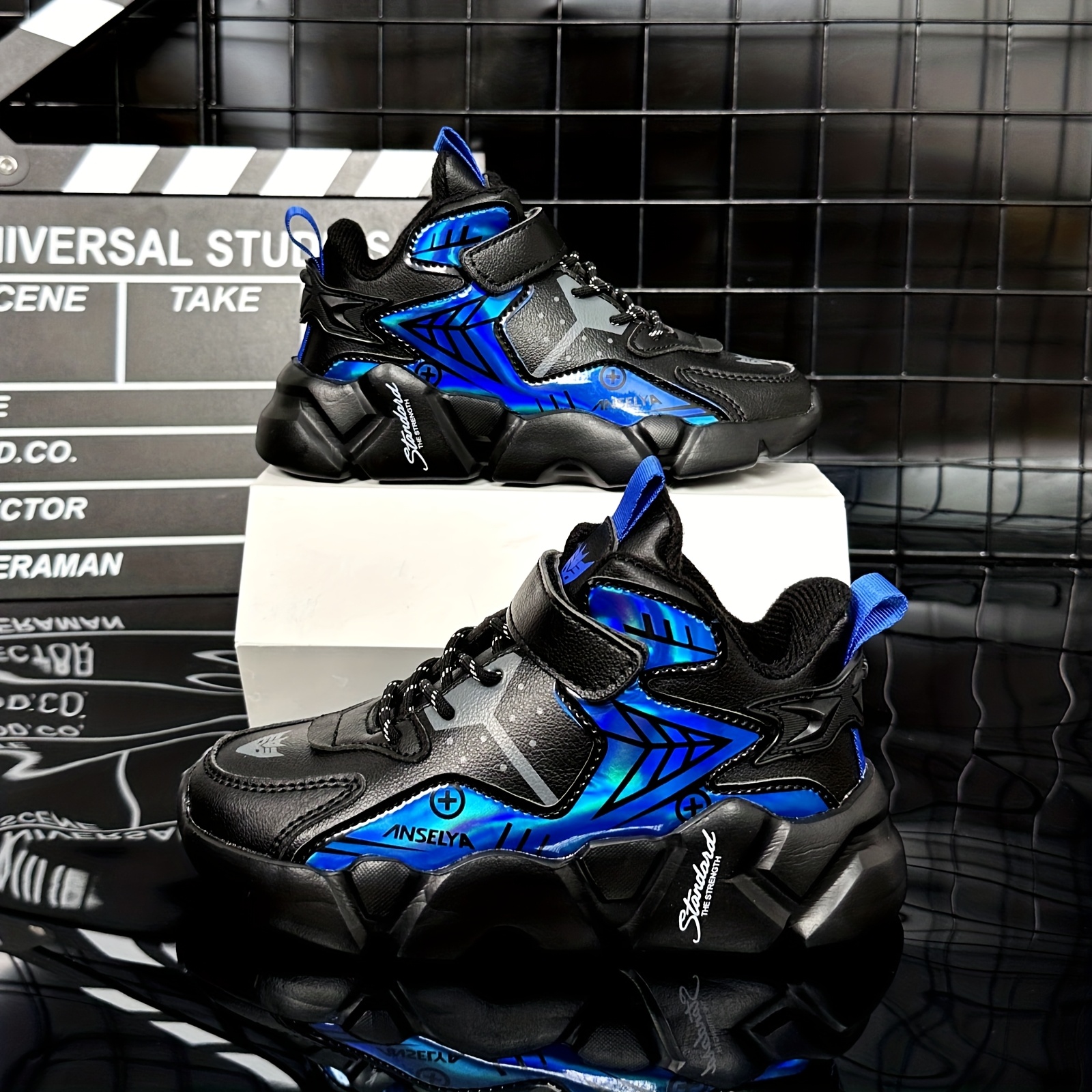 Jongensmode-sneakers - Duurzame laagtop-basketbalshoes met sluiting, ademende stofinleg en EVA-gepolijste zool voor outdoor-hardlopen, casual-draag - Comfort voor alle seizoenen, basketbalshoes, sportkleding, stijlvolle design met lusen, gevoerde EVA-zool