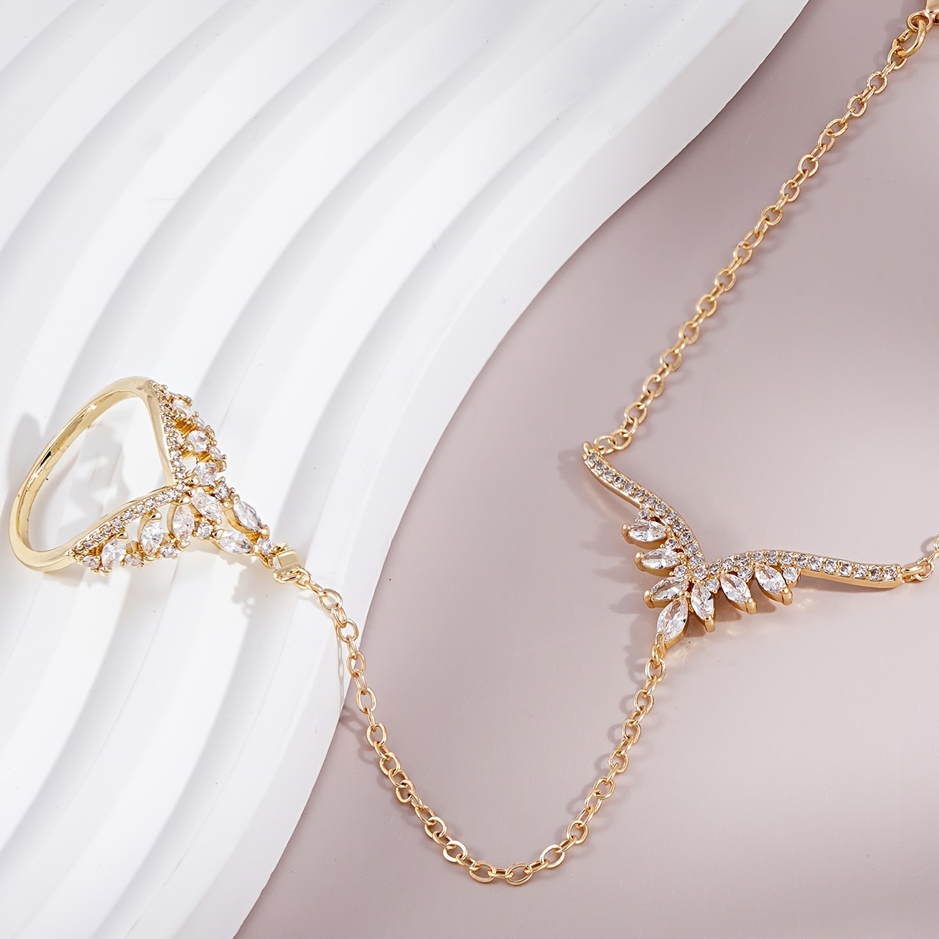 Women's Exquisite Crown Zirconia Inlaid Interlocking Bracelet