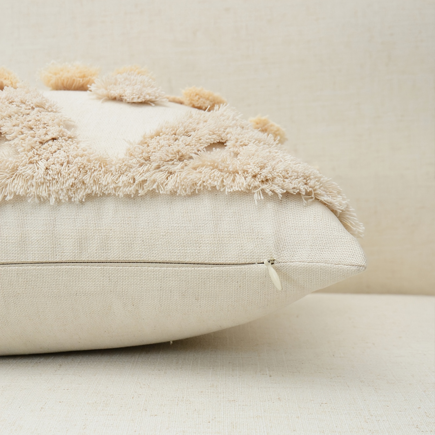 1pc of Pillowcase Made from Natural Linen, Featuring Geometric Tassel Trimming And Single-Sided Tufted Embroidery, Ideal for Decorating Sofas, Living Rooms, And Bedrooms, Does Not Include Pillow Insert