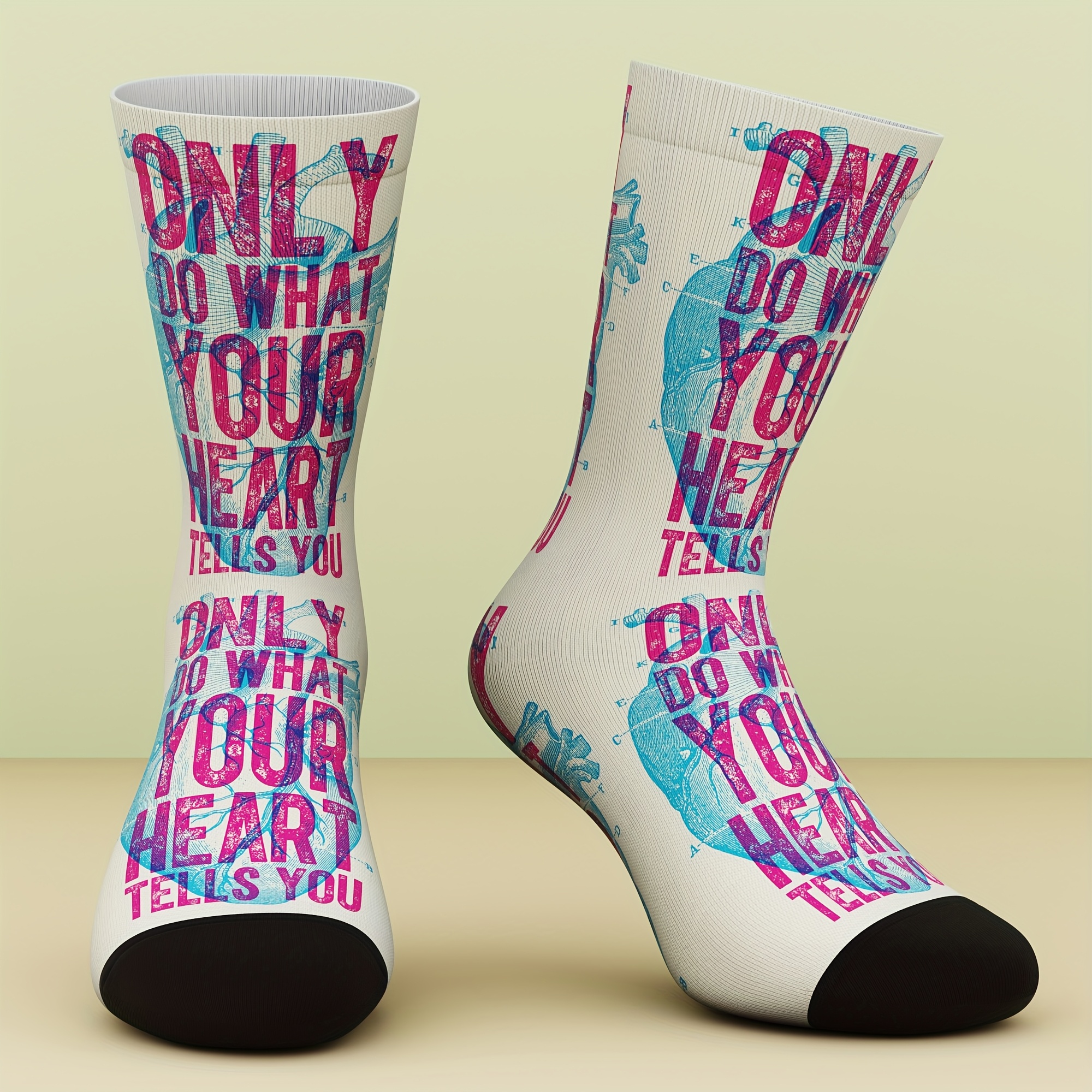 E-shop Ein Set Unisex-Socken, als skurriles Geschenk konzipiert, aus Bambusfasern gefertigt, mit Atmungsaktivität und , stilvoll und , ideal für