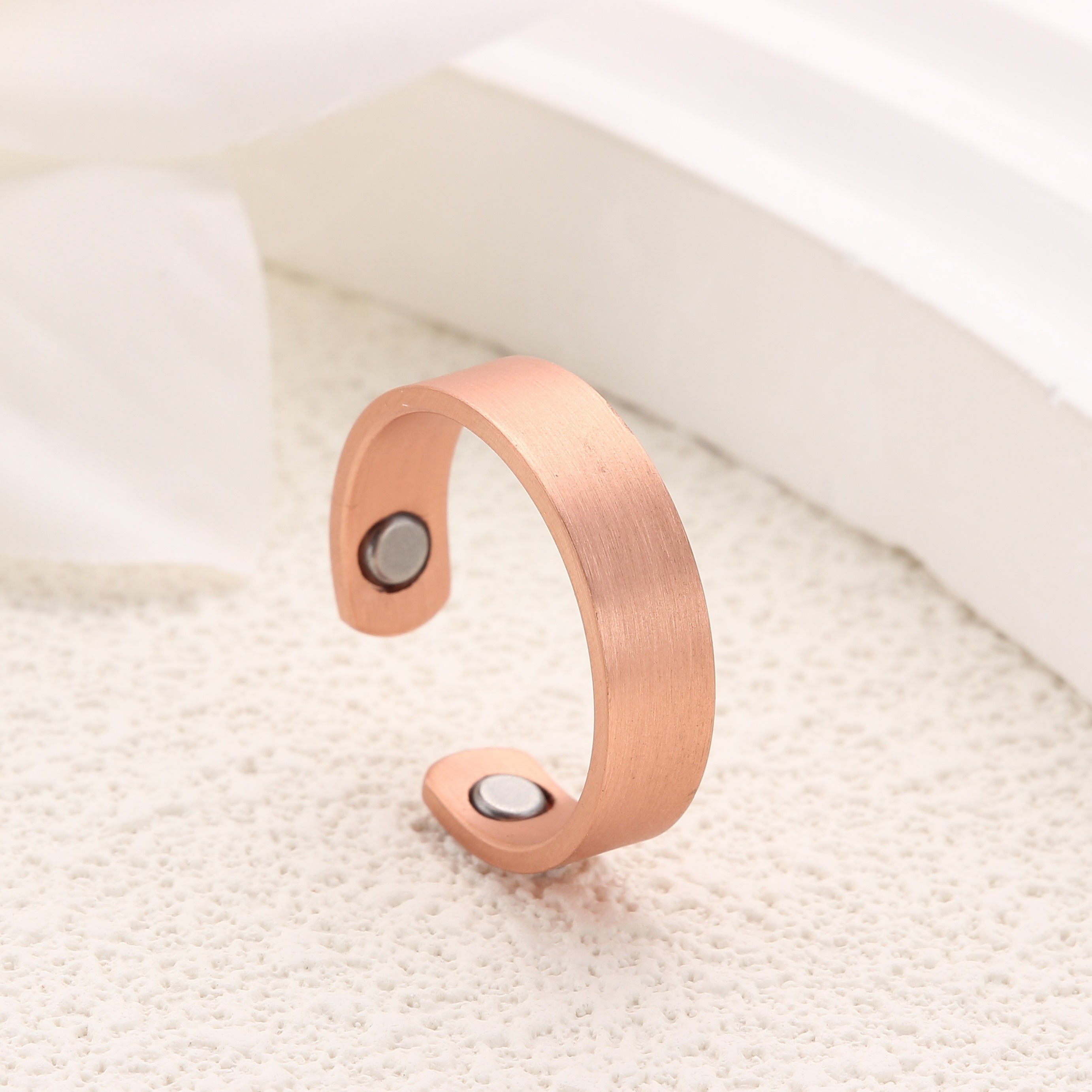 

Bague en Cuivre Pur à 99.99% - Magnétique Ultra Puissant, Cadeau de Saint-Valentin