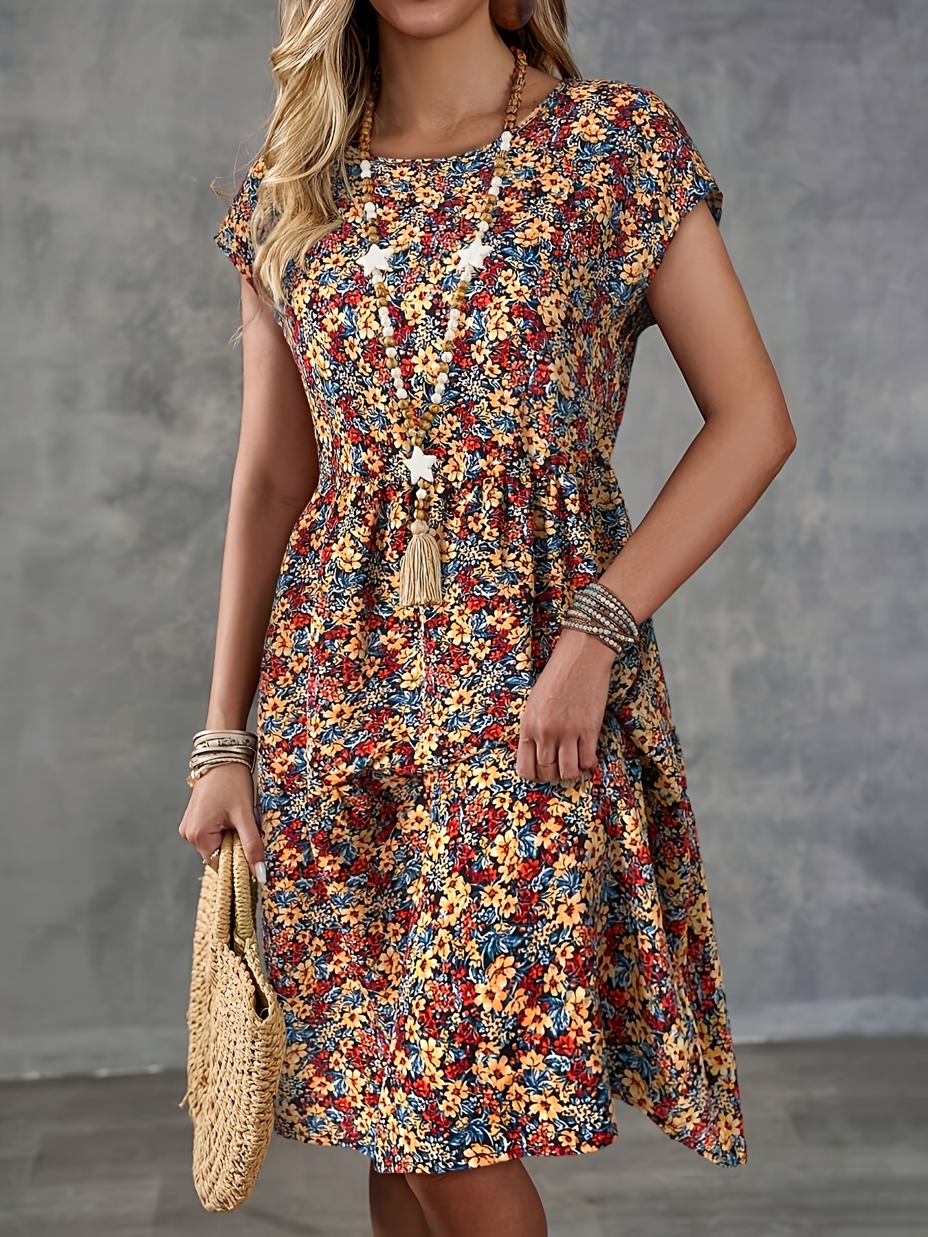 Targeted Women's Dress, Fashionable Casual Dress, Beach Vacation Dress,  Loose-Fit, Comfortable Dress