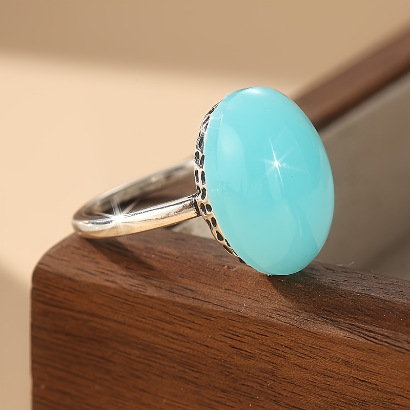 טבעת אבן אליפטית גדולה ואלגנטית בהשראת וינטג' - מושלמת עבודת יד, יום וחושת חיקוסין, יום וחושת יד, נחושת לאומנות, יומיומי, טבעת ללבישה יומיומית | עיצוב אלגנטי | צלחת נחושת