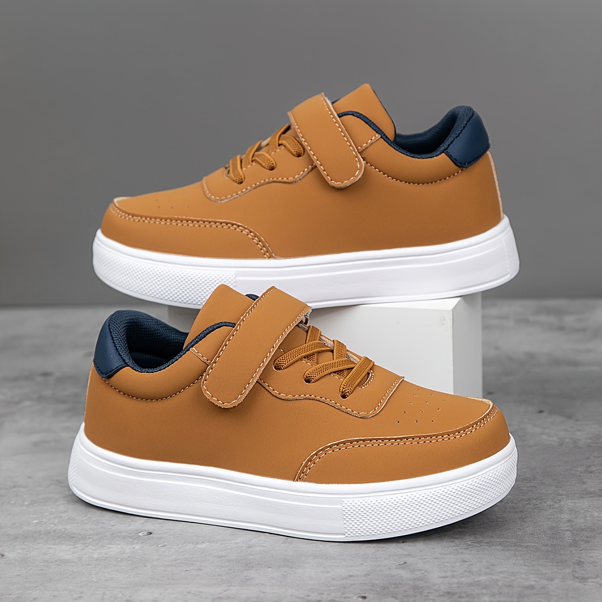 1 Par Zapatillas Bajas YAMEPP para Niños - Ligeras, Transpirables y de Sintético con Cierre Ajustable de, Suela Antideslizante de EVA y Detalles de Costuras Duraderas para Niños y Niñas, Zapatos Casuales para Senderismo al Aire Libre para Todas las Estaciones, Zapatillas de Senderismo para Niños, Calzado Infantil, Calzado Deportivo Infantil, Calzado de Ajuste Seguro, Zapato para Niño, Zapatilla para Niño, Zapato Escolar para Niño, Patines para Niña, Zapatillas para Niños, Zapatilla/entrenador